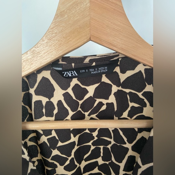 Satin button down animal print dress - Picture 7 of 7